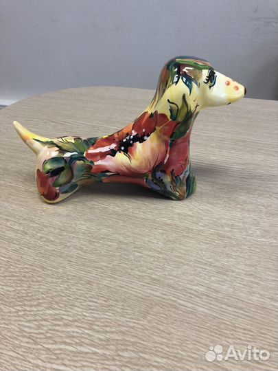 Фарфоровая собака авторской работы