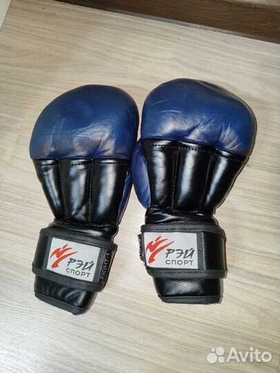 Боксерские перчатки 10 oz