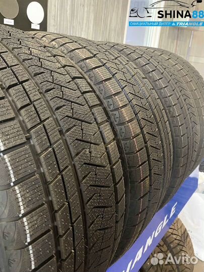 Triangle PL02 255/35 R20 97W