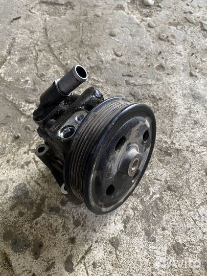 Насос гура Mondeo 4