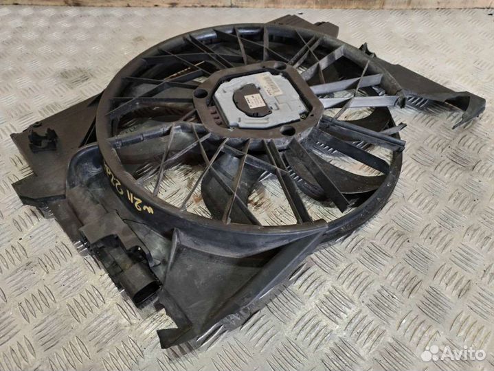 Вентилятор радиатора Mercedes-Benz E W211 31351035