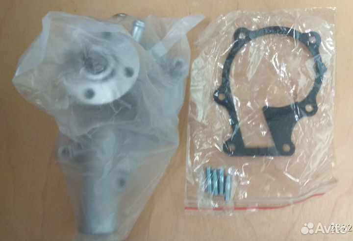 Помпа водяная Kubota V1505/D905/D1105/V1305 (58мм)