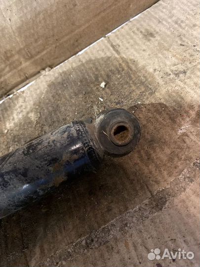 Амортизатор задний Dodge Caliber