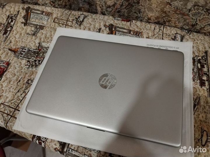 Ноутбук HP i5-1135g7 XE