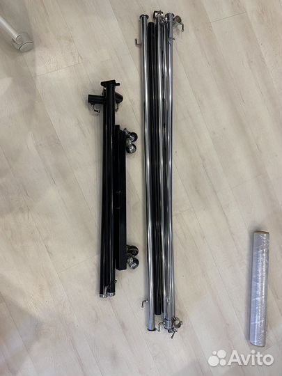 Вешалка напольная для одежды