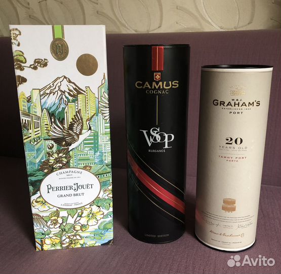 Тубусы и коробки подарочные под вино