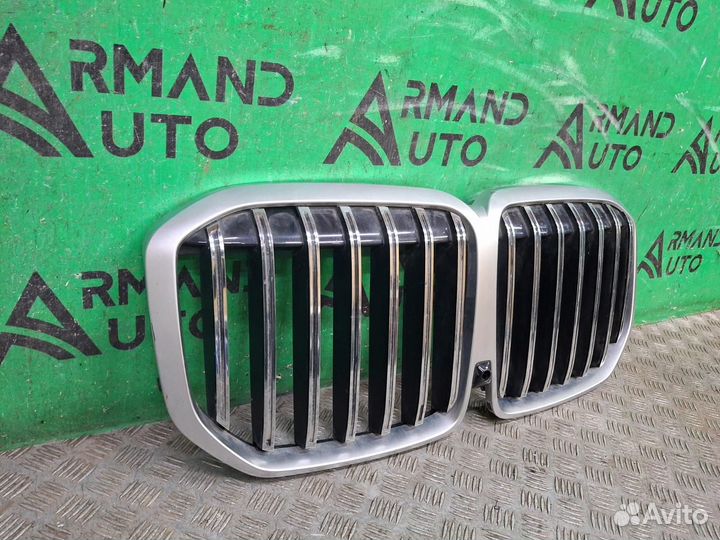 Решетка радиатора Bmw X7 G07 2022-Нв