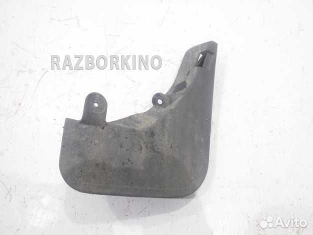 Брызговик задний Мерседес