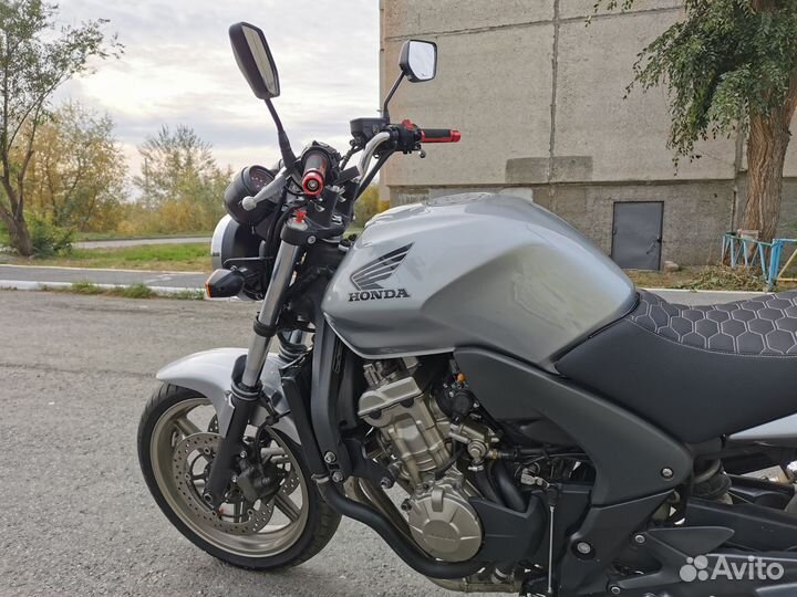 Honda cbf 600