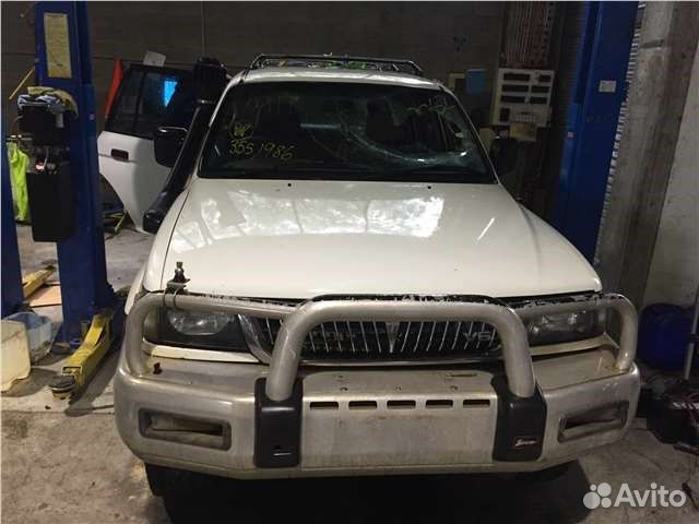 Разбор на запчасти Mitsubishi Montero Sport / Paje