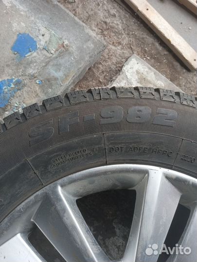 Sunfull SF982 215/65 R16 98H