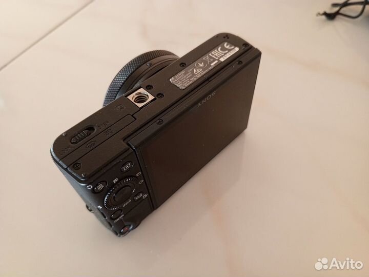 Компактный фотоаппарат Sony RX100 VII (DSC-RX100M7