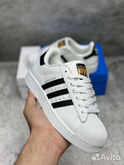 Adidas superstar