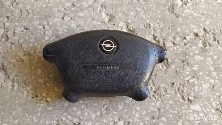 Подушка безопасности водителя Опель вектра б