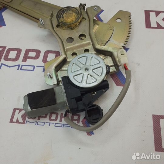 Моторчик стеклоподъемника переднего правого в сбор