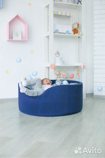 Сухой бассейн с шариками