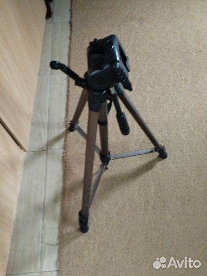 Штатив для фотоаппарата