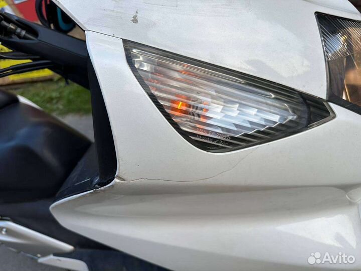 Макси-скутер Honda silver wing 600