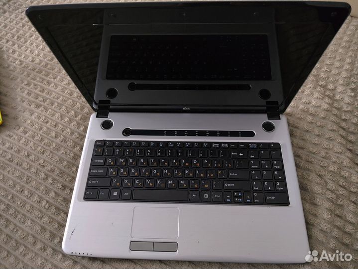 Ноутбук DNS i5 на детали и разбор