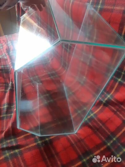 Стеклянный аквариум для животных