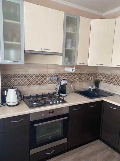 2-к. квартира, 54 м², 4/10 эт.