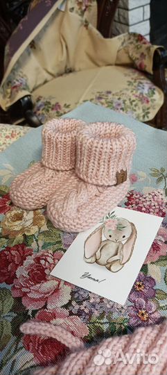 Детские вязаные вещи ручная работа шапочка