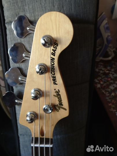 Fender Precision безлад (реплика)