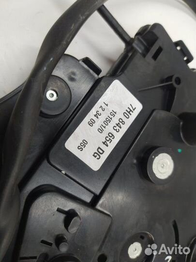 Б/У Замок двери сдвижной Европа. 7H0843654DG VAG