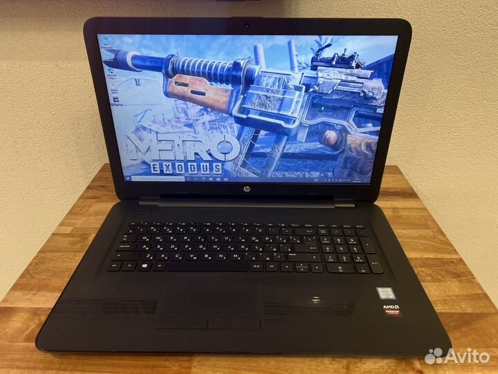 Огромный 17.3 игровой i3-6006 8Gb DDR4 SSD 256+500