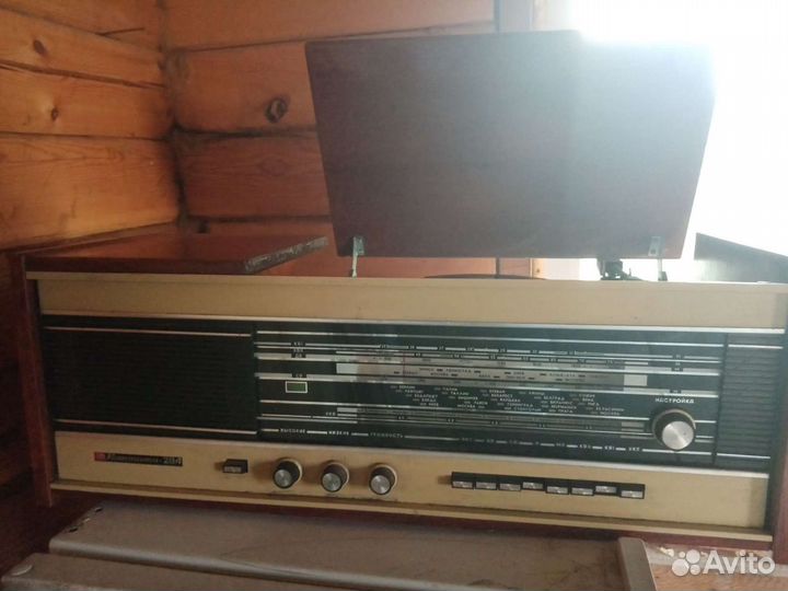 Радиола контата 204