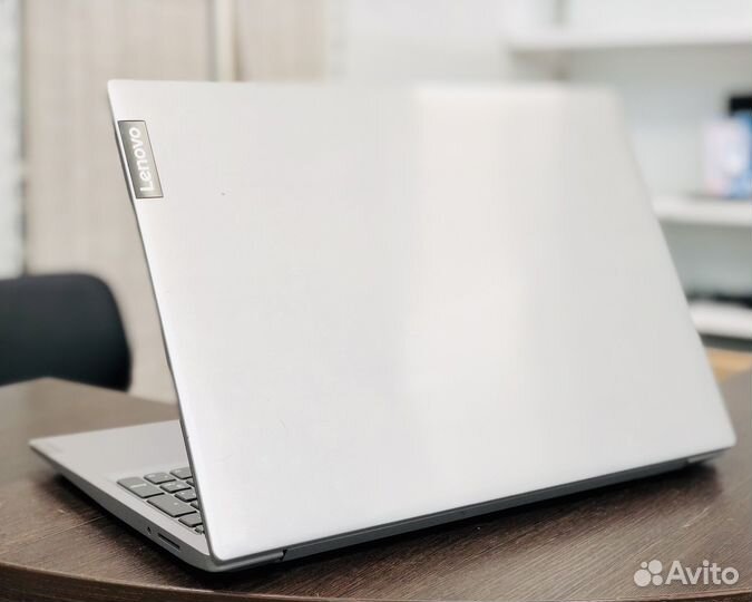 Ноутбук Lenovo 15,6/FHD/A6-9225/8Gb/Гарантия