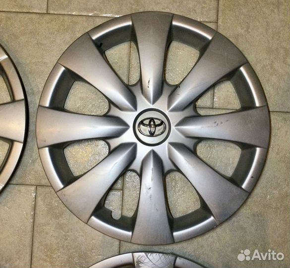 Колпаки на колеса R15 “Toyota”. Комплект