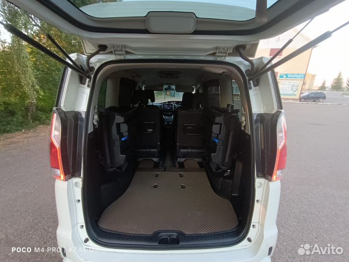 Nissan Serena 2.0 CVT, 2018, 67 100 км