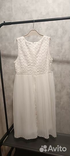 Платье нарядное белое