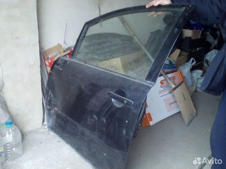Дверь перед левое на ниссан прессаж 2004 кузов 31