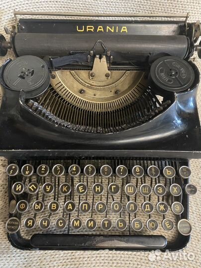 Печатная машинка Urania с русской раскладкой