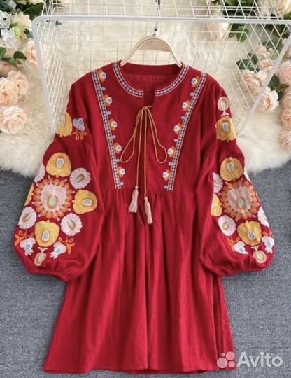 Новое платье- туника с вышивкой 2 цвета, замеры
