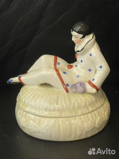 Старинная фарфоровая шкатулка Клоун