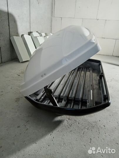 Автобокс на крышу автомобиля