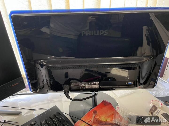 Монитор Philips 227