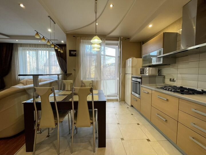 2-к. квартира, 75 м², 3/9 эт.