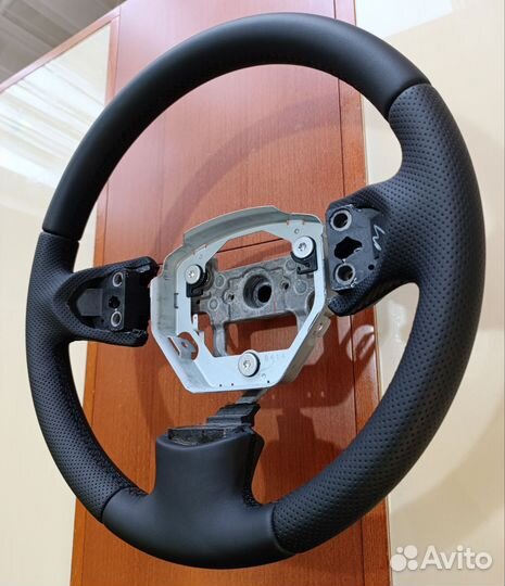Руль новый обмен Сузуки Гранд Витара