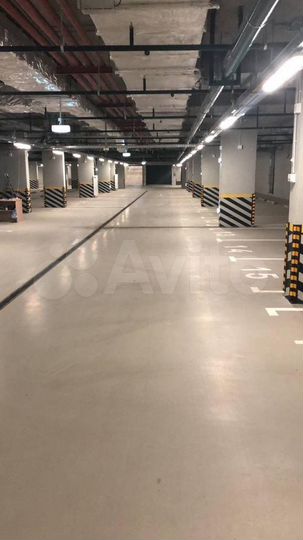 Машиноместо, 13 м²