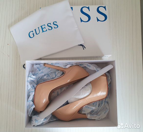 Туфли Guess новые 35 р