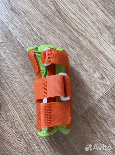 Ортез детский на лучезапястный сустав М правый