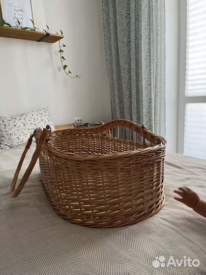 Плетеная корзина люлька