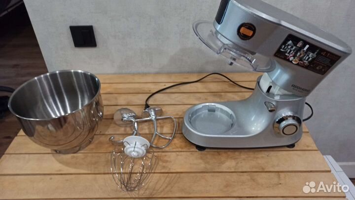 Продается Планетарный Миксер redmond RKM-4035 Б/У