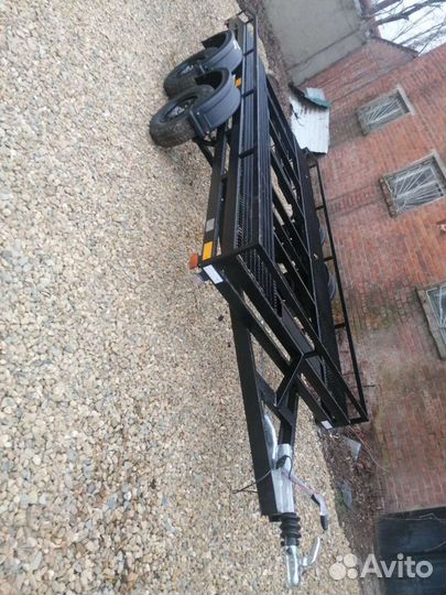 Автоприцеп легковой