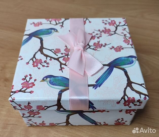 Коробка подарочная