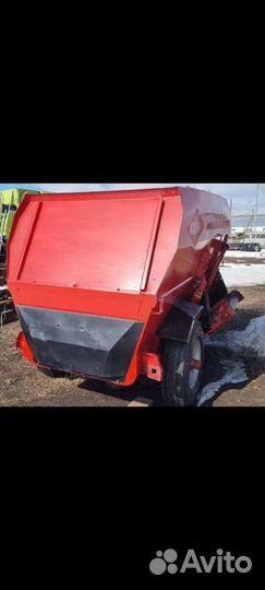 Кормораздатчик Kuhn Euromix II 1060, 2007